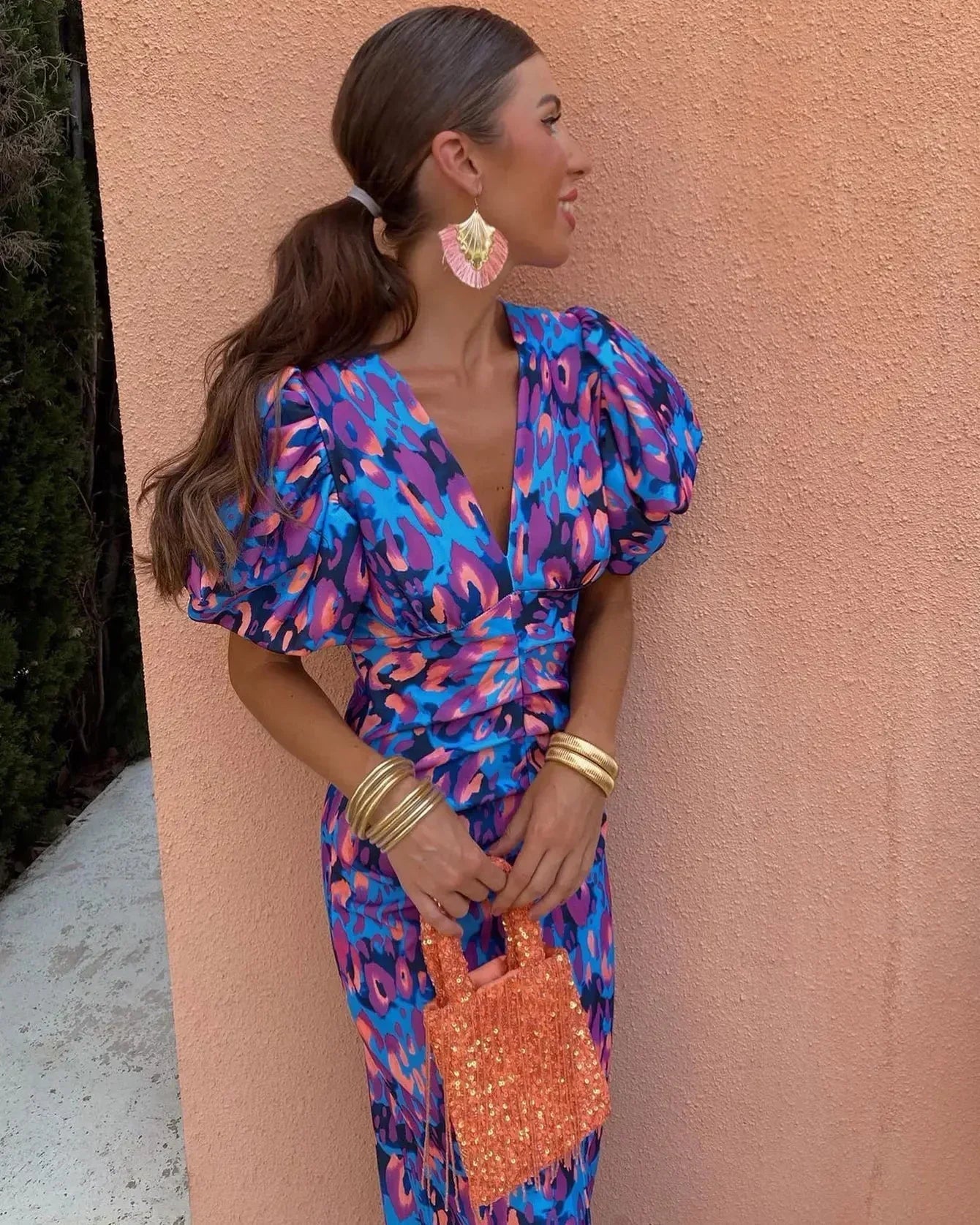 SIMONA | Sukienka elegancka z dekoltem w serek i bufkami